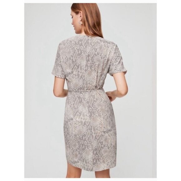 Aritzia Babaton Wallace Animal Print Wrap Mini Dress Size Small Short sleeve - Picture 2 of 12